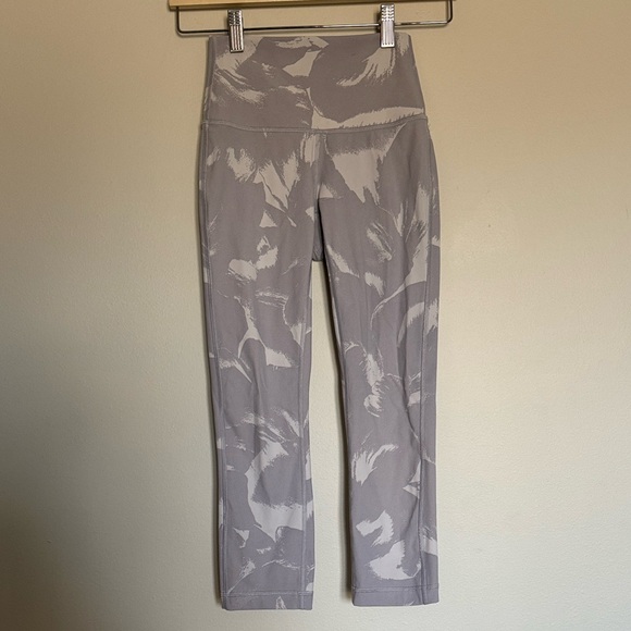Lululemon Wunder Under High-Rise Crop 21" 2 - Picture 4 of 7
